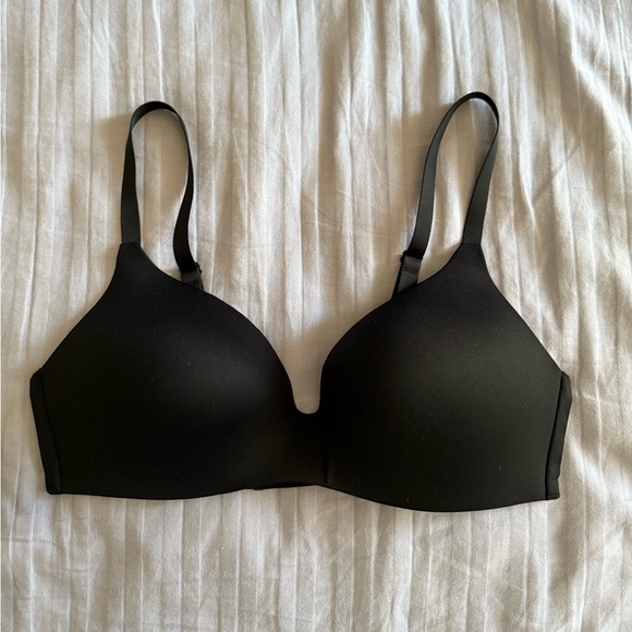 set of bras (9) size 36B - Picture 15 of 16